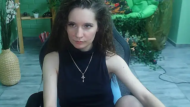 Snapshot of Miss_Barbara_ chatting on 02/18/25, 08:36 Miss Barbara online show from 02/18/25, 08:36