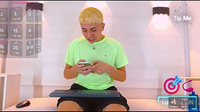 Snapshot of jeic_18 chatting on 09/23/25, 02:53 jeic 18 online show from 09/23/25, 02:53