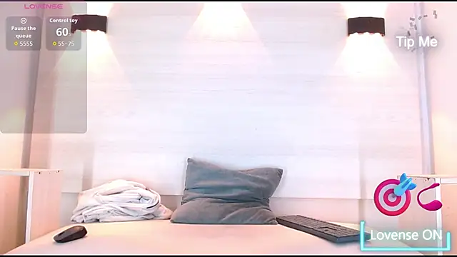 Snapshot of jeic_18 chatting on 09/25/25, 11:47 jeic 18 online show from 09/25/25, 11:47