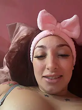 Anniespears online show from 07/19/26, 09:35