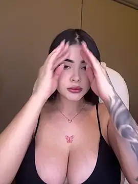 Snapshot of misslollipop04 chatting on 02/07/26, 02:59 misslollipop04 online show from 02/07/26, 02:59