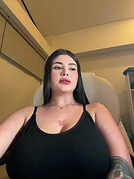 Snapshot of misslollipop04 chatting on 03/24/26, 05:23 misslollipop04 online show from 03/24/26, 05:23