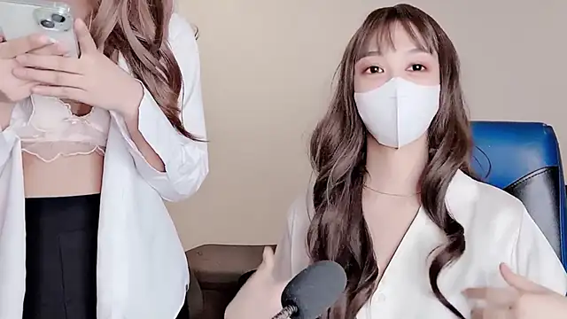 Snapshot of Mono-Stewardesss chatting on 12/27/24, 04:32 Mono-Stewardesss online show from 12/27/24, 04:32