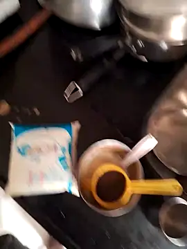 Snapshot of findmemylove chatting on 12/23/24, 04:01 findmemylove online show from 12/23/24, 04:01