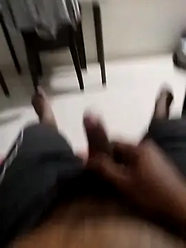 Snapshot of findmemylove chatting on 10/16/25, 06:53 findmemylove online show from 10/16/25, 06:53