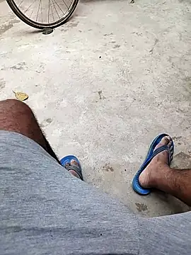 Snapshot of findmemylove chatting on 11/29/25, 06:16 findmemylove online show from 11/29/25, 06:16