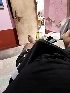 Snapshot of findmemylove chatting on 12/01/25, 08:52 findmemylove online show from 12/01/25, 08:52