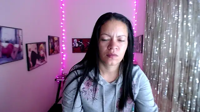 Cristal w online show from 02/09/25, 03:34