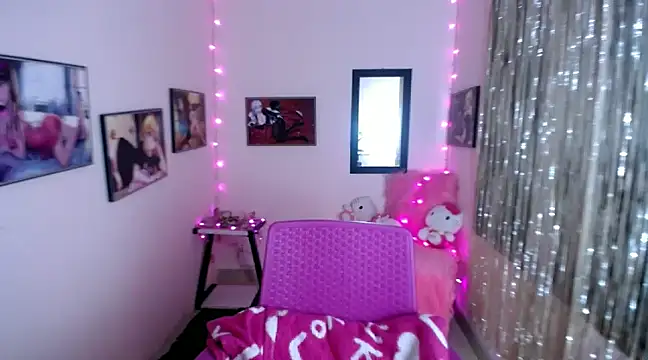 Cristal w online show from 02/13/25, 12:21