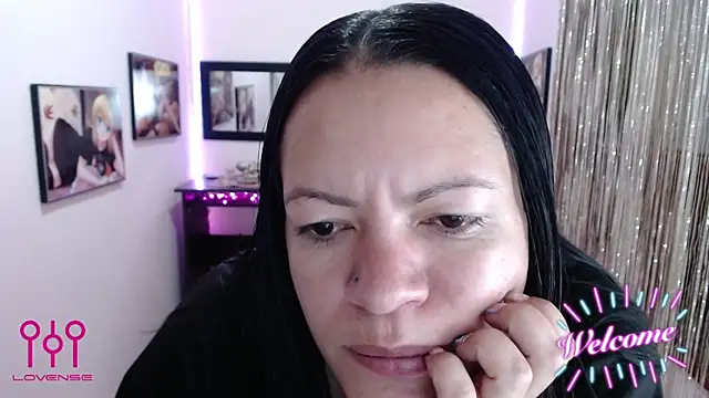 Cristal w online show from 10/30/25, 01:12