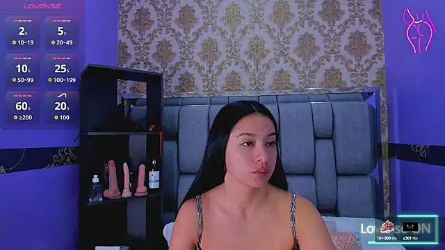 Lila Pinky online show from 10/15/25, 01:11