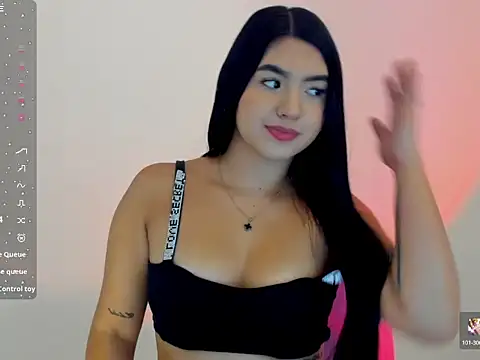 Snapshot of shellyrayh1 chatting on 11/11/25, 02:44 shellyrayh1 online show from 11/11/25, 02:44