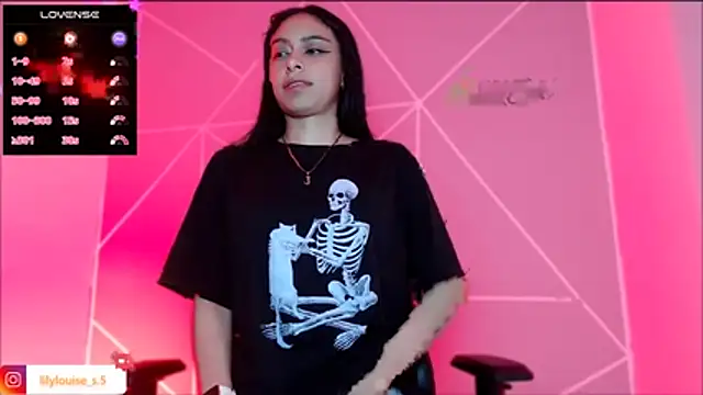 lilylouisee online show from 11/01/25, 06:15