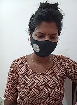 Snapshot of Anusri- chatting on 10/05/25, 07:39 Anusri- online show from 10/05/25, 07:39