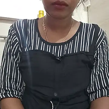 Snapshot of Anusri- chatting on 11/02/25, 07:16 Anusri- online show from 11/02/25, 07:16