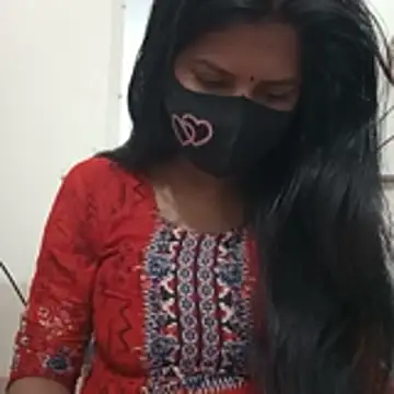 Snapshot of Anusri- chatting on 11/23/25, 01:16 Anusri- online show from 11/23/25, 01:16