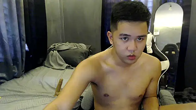 xgregor07 online show from 11/15/25, 06:11