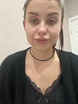 Snapshot of ellie_ssexy chatting on 01/14/25, 04:57 ellie ssexy online show from 01/14/25, 04:57