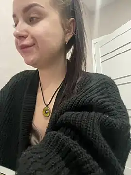 Snapshot of ellie_ssexy chatting on 01/18/25, 04:48 ellie ssexy online show from 01/18/25, 04:48