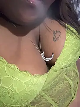 Snapshot of MedusaHot69 chatting on 02/18/26, 09:55 MedusaHot69 online show from 02/18/26, 09:55