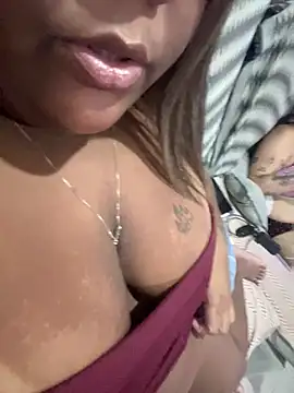 Snapshot of MedusaHot69 chatting on 03/10/26, 03:33 MedusaHot69 online show from 03/10/26, 03:33