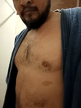 Snapshot of Bartolito001 chatting on 10/07/25, 06:54 Bartolito001 online show from 10/07/25, 06:54