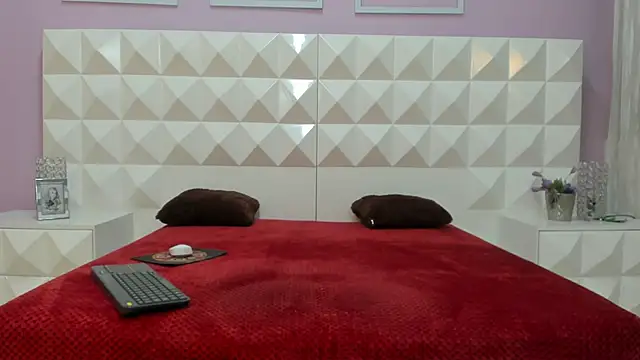 VenusDanielss online show from 06/18/26, 07:40