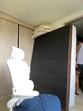 sendfer online show from 10/14/25, 08:31