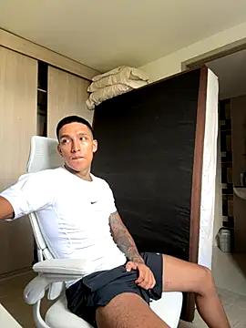 sendfer online show from 10/28/25, 08:22