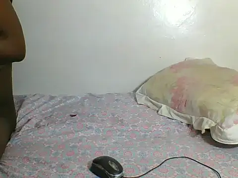 Snapshot of PrincessYankee chatting on 11/02/25, 08:17 PrincessYankee online show from 11/02/25, 08:17