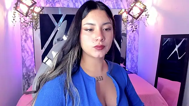 Snapshot of Lia_14_ chatting on 01/30/25, 11:22 Lia 14 online show from 01/30/25, 11:22