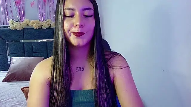 Snapshot of Lia_14_ chatting on 10/17/25, 06:32 Lia 14 online show from 10/17/25, 06:32