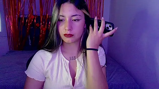 Snapshot of Lia_14_ chatting on 11/25/25, 07:25 Lia 14 online show from 11/25/25, 07:25