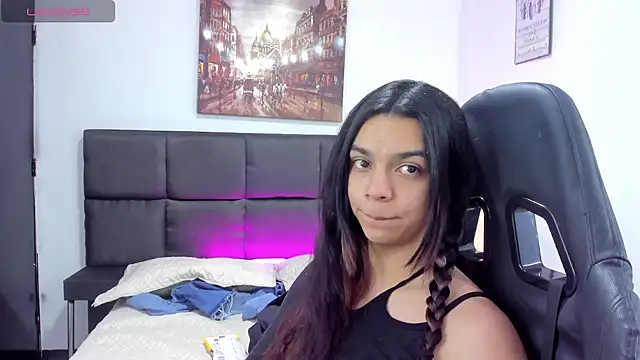 Snapshot of Megan_Miles02 chatting on 01/23/25, 08:13 Megan Miles02 online show from 01/23/25, 08:13