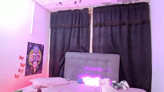 Snapshot of Megan_Miles02 chatting on 07/19/26, 03:32 Megan Miles02 online show from 07/19/26, 03:32