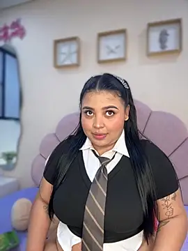 Emily cooper20 online show from 10/14/25, 12:11