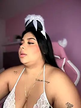 Emily cooper20 online show from 11/01/25, 12:45