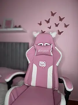 Emily cooper20 online show from 11/23/25, 03:01