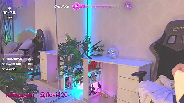 Snapshot of flor_vic chatting on 12/22/24, 04:06 flor vic online show from 12/22/24, 04:06