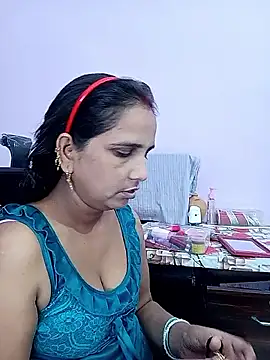 Snapshot of reemacouple007 chatting on 06/08/26, 08:04 reemacouple007 online show from 06/08/26, 08:04
