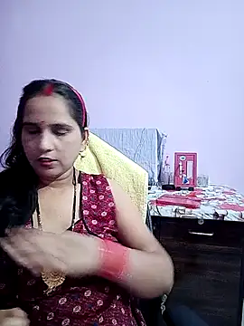 Snapshot of reemacouple007 chatting on 06/19/26, 08:29 reemacouple007 online show from 06/19/26, 08:29