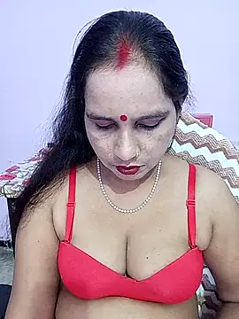 Snapshot of reemacouple007 chatting on 07/28/26, 06:20 reemacouple007 online show from 07/28/26, 06:20