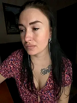 Snapshot of Roxana_Bell chatting on 10/02/25, 06:04 Roxana Bell online show from 10/02/25, 06:04