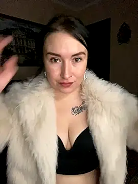 Snapshot of Roxana_Bell chatting on 11/29/25, 05:16 Roxana Bell online show from 11/29/25, 05:16