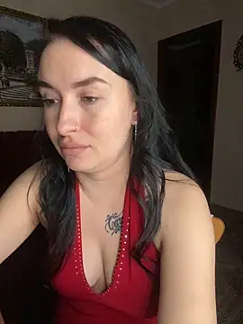 Snapshot of Roxana_Bell chatting on 12/01/25, 07:41 Roxana Bell online show from 12/01/25, 07:41