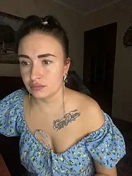 Snapshot of Roxana_Bell chatting on 02/19/26, 07:32 Roxana Bell online show from 02/19/26, 07:32