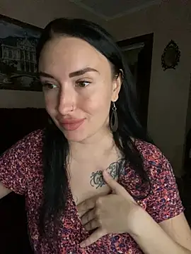 Roxana Bell online show from 06/06/26, 12:32