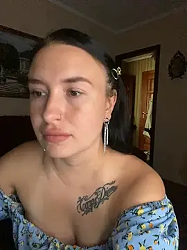 Roxana Bell online show from 06/13/26, 11:41