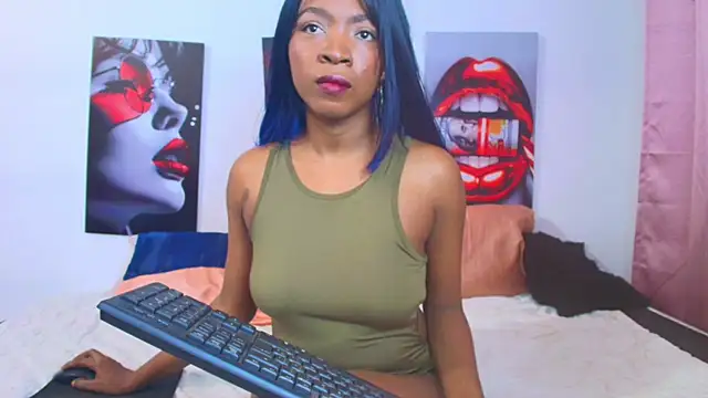 Snapshot of lexy_thomsom chatting on 12/16/25, 04:28 lexy thomsom online show from 12/16/25, 04:28