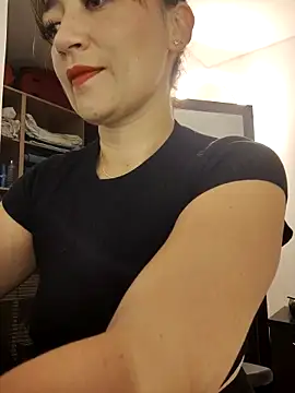 tata laima   online show from 09/24/25, 12:41